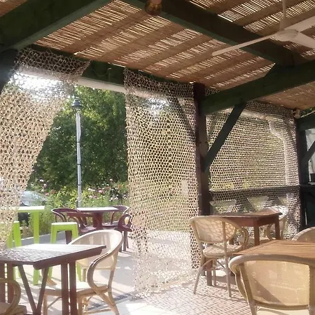 Frühstückspension La Marchadaine 3*